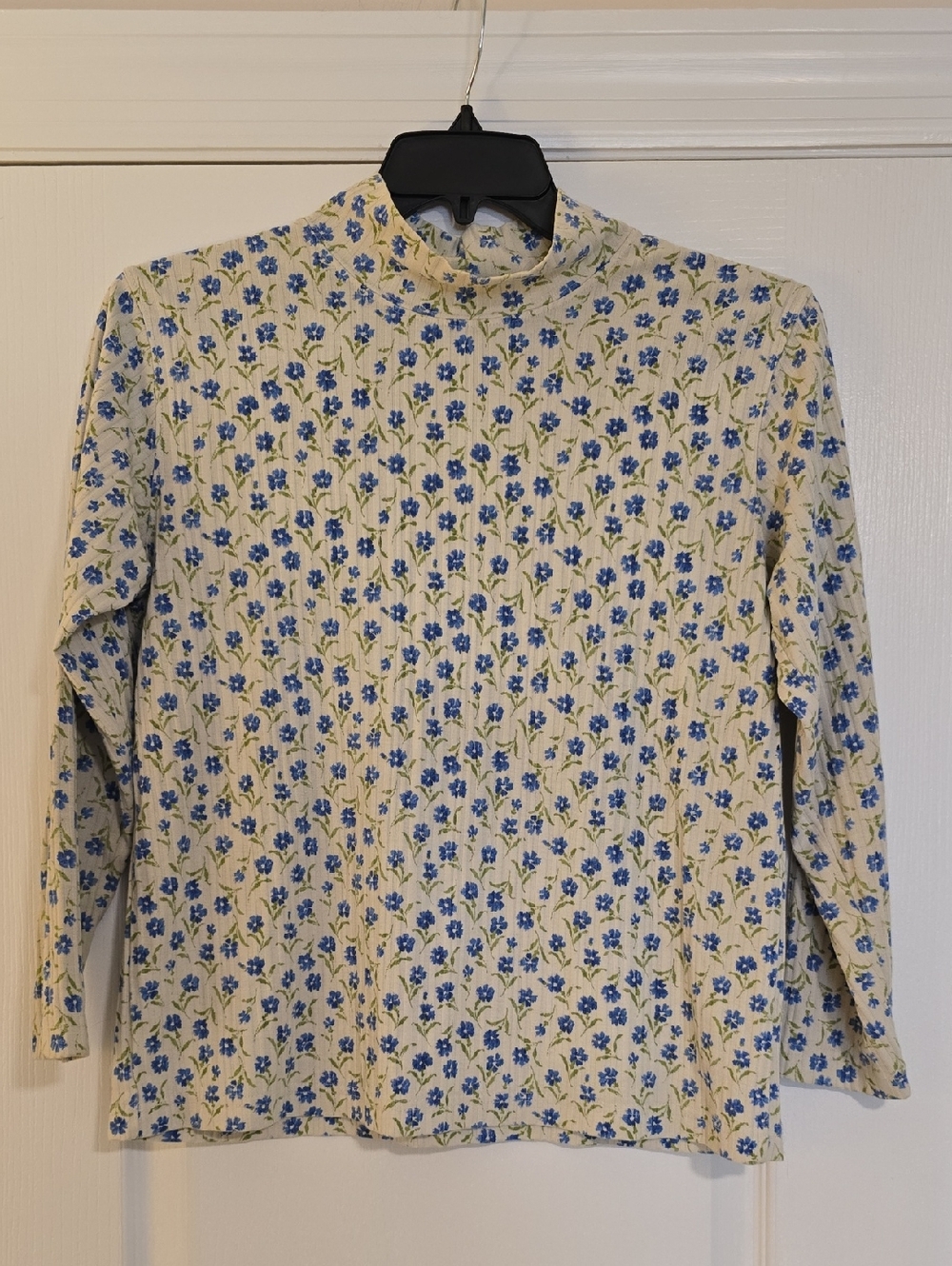 Cabin Creek Cream Long-Sleeve Mock Neck Shirt with Blue Floral Print